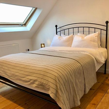 House With Parking, Short Stroll To Quay, Shops And Restaurants Villa Poole Bagian luar foto